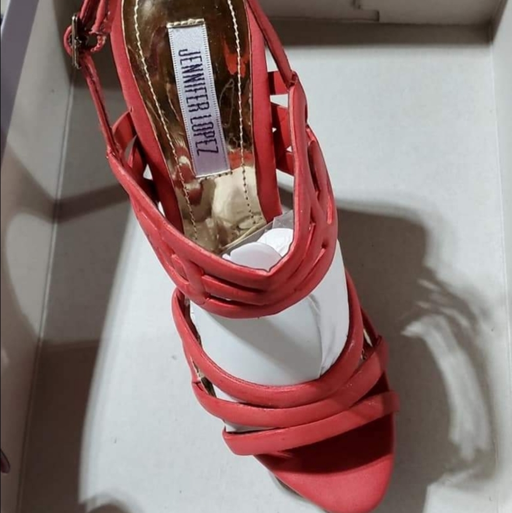 Heels - Picture 2 of 2